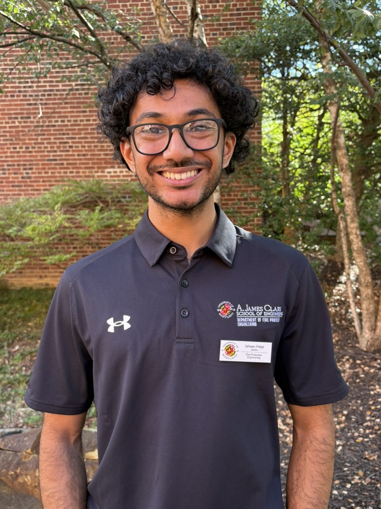 Headshot of Ishaan Patel.